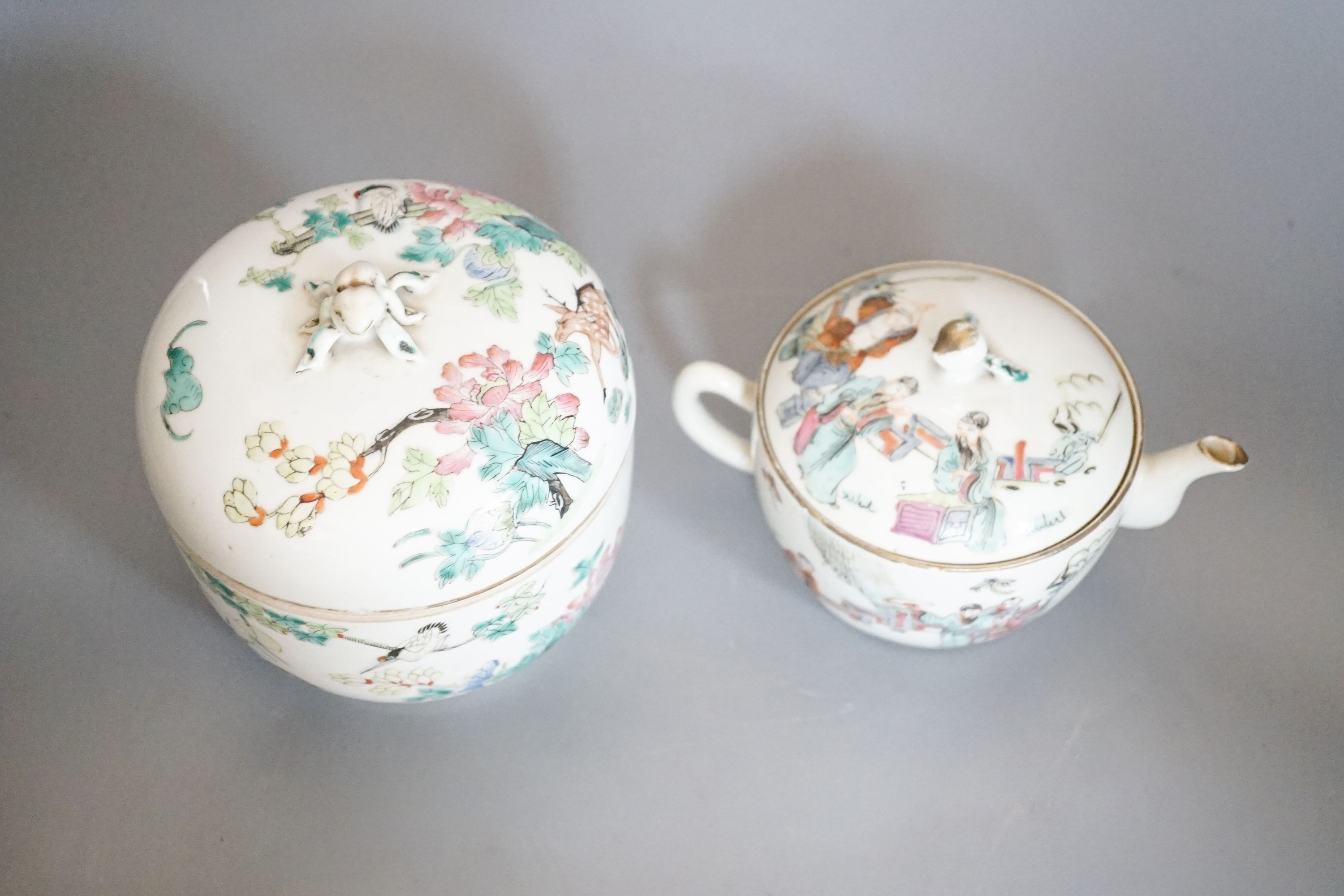 A Chinese famille rose teapot and a similar covered bowl, Tongzhi mark and period 13cm